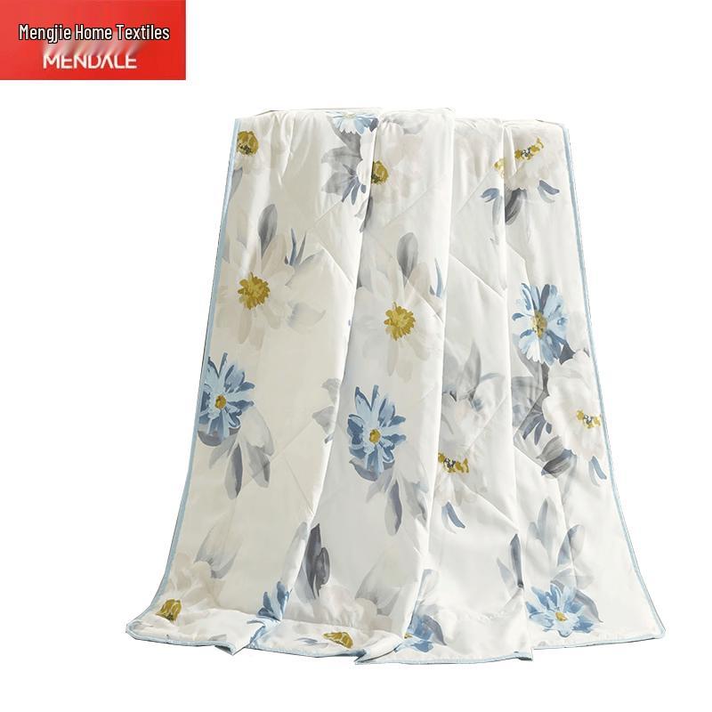 Mengjie Summer Blooms Washable Anti-bacterial Quilt