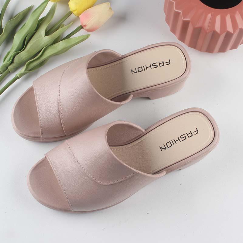 Yuzhihao Women s Summer Low Heel Sandals - Cool Solid Color Beach Slippers with Single Strap. 36-37