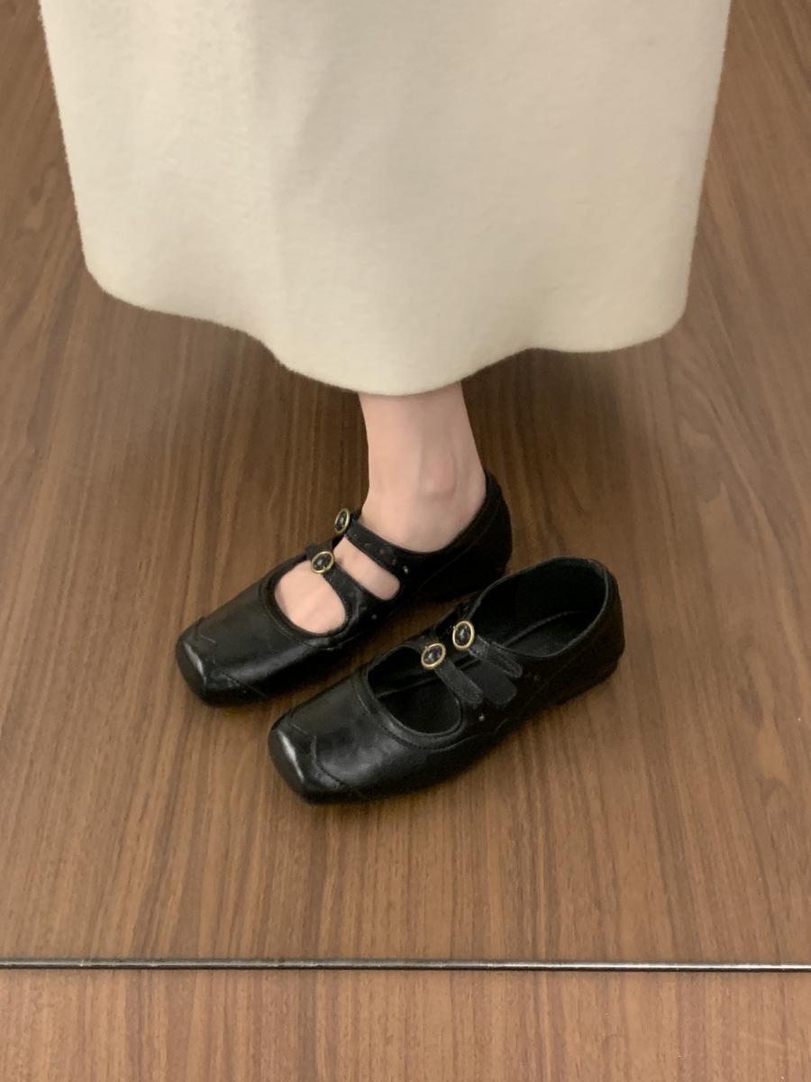 

Korean version of retro suede ballet Mary Jane shoes 2025 new with skirts French commuter evening single shoe women 40