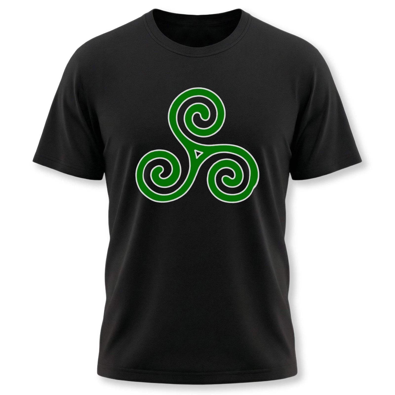 Celtic Triskelion T-Shirt | Irish Knot Triple Spiral Triskele Graphic Tee Shirt M