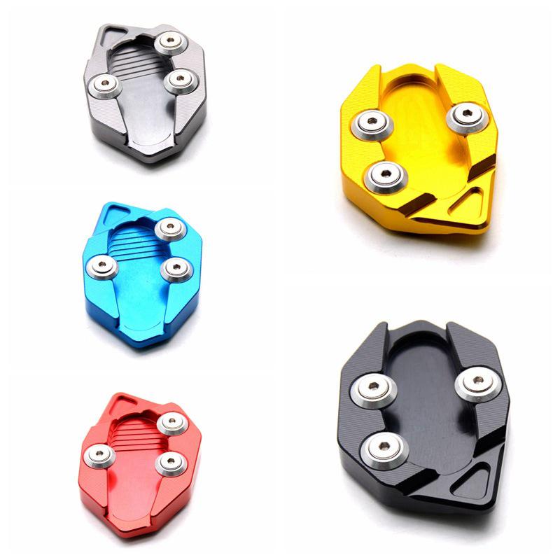 

Enhanced Off-Road Footpegs for Yamaha TMAX530 Black