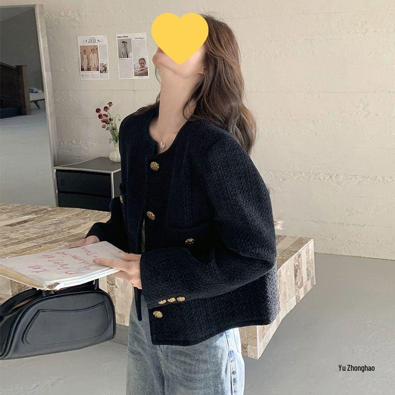 Elegant Black French Jacket: Retro Short Top for Spring & Autumn