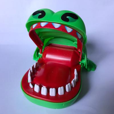 Crocodile Toy Creative Waterproof Plastic Crocodile Mouth Bite Finger Game for