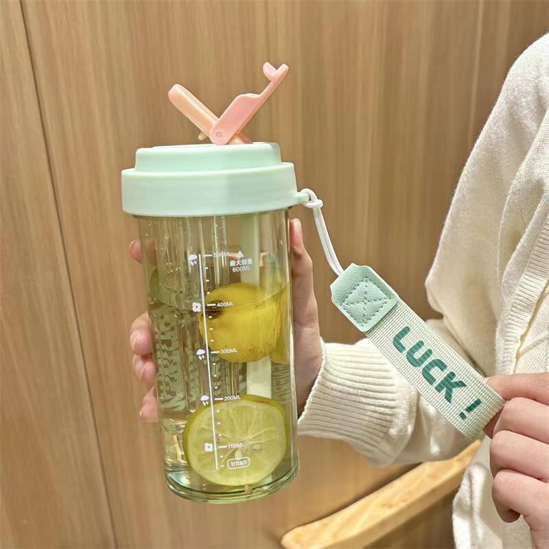Compact Tea Infuser Straw Cup - Portable Plastic Cup with Water Separation for Students and Girls