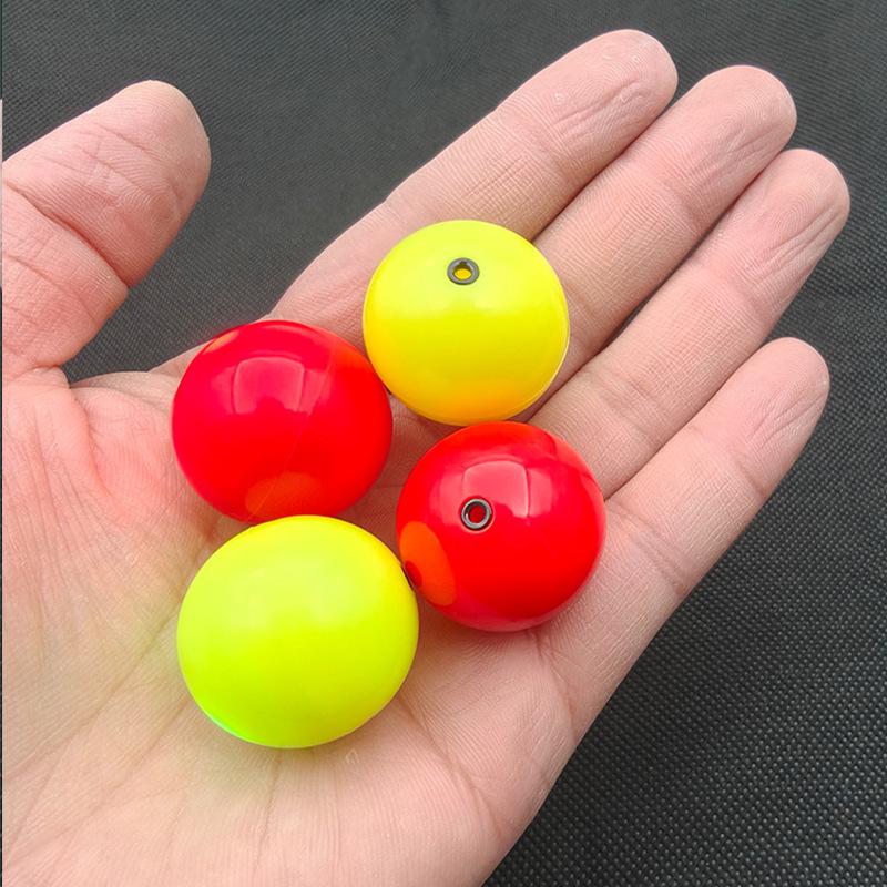 Semi-Aquatic Foam Ball Lure: Eye-Catching Sliding Float for Wild Fishing - Perfect for Grass Carp & Perch