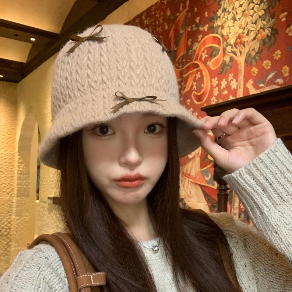 Bow Knitted Hat Wool Hat for Women In Autumn and Winter Sweet Thickened Warm Head Cold Hat Showing Small Face