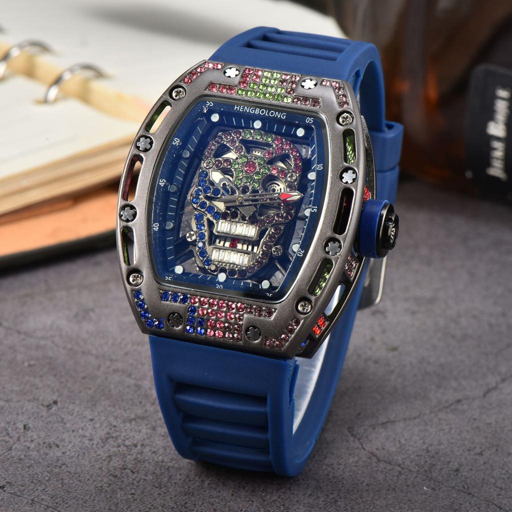 New Colored Diamond Skull Quartz Watch Spot Wholesale Fashion Business Diamond-encrusted Silicone Watch Men