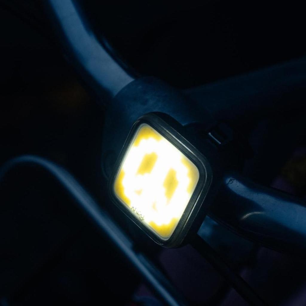 Japanese KNOG Blinder Peace Bicycle Front 200 USB Lightweight [Official Product] Light, Lumens, Waterproof, Rechargeable,