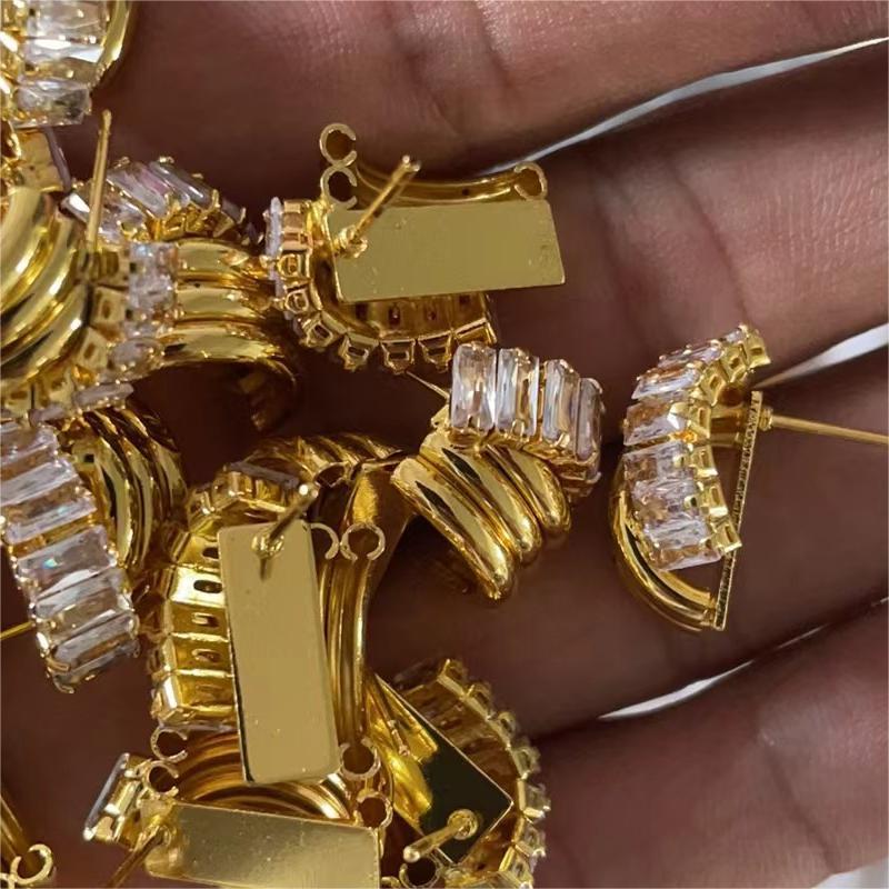 

Trendy Summer Earrings: Low-Key Luxury, Colorful Tassels, Versatile Design, Niche Style