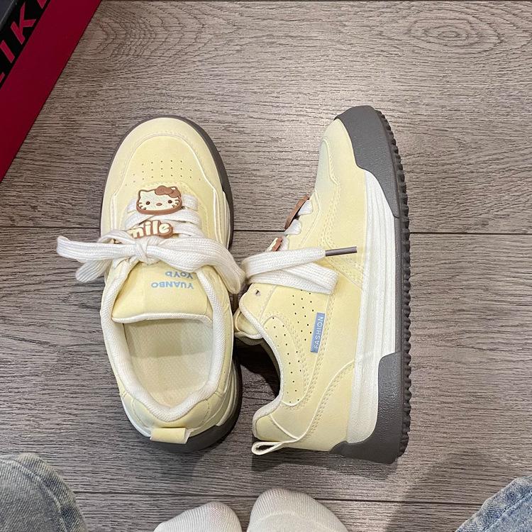 New platform bread shoes women's 2025 new spring niche sports and leisure board shoes women's shoes versatile