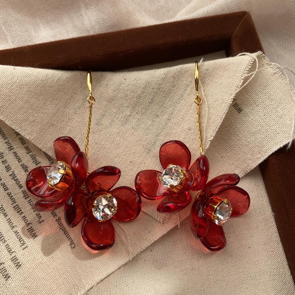 Red Flower Tassel Earrings Earrings Resin Petals Pendant Retro Light Elegance Premium Natural Light Luxury Earrings