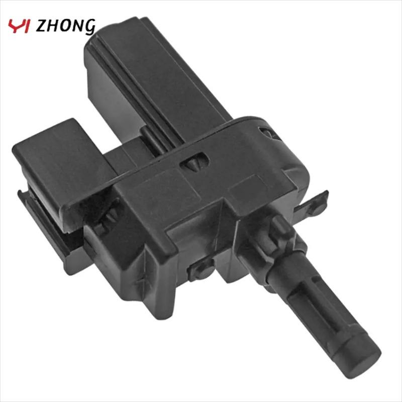 

4M5T7C534AA Clutch Pedal Sensor Switch for Ford Focus Fiesta B-MAX C-MAX Mondeo ECOSPORT Mustang 4M5T7C534AA