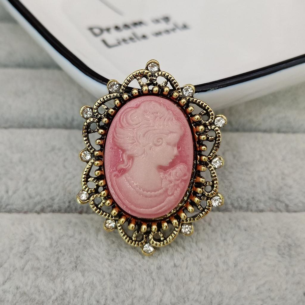 Crystal Rhinestones Cameo Vintage Brooches for Women Queen's Cameo Beauty Head Brooch Pin Clothing Accessories Girls Gifts