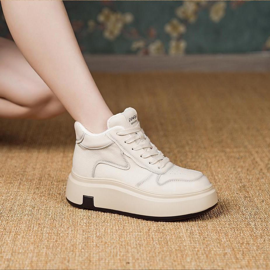 Muffin shoes women's new thickened warm matte color matching thick-soled small casual velvet board shoes in autumn and winter 2025