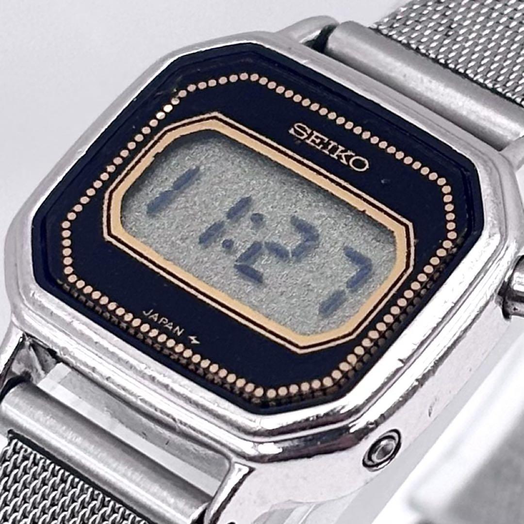

[Б/У] Редкие женские часы Seiko с цифровым циферблатом и рабочей батарейкой.