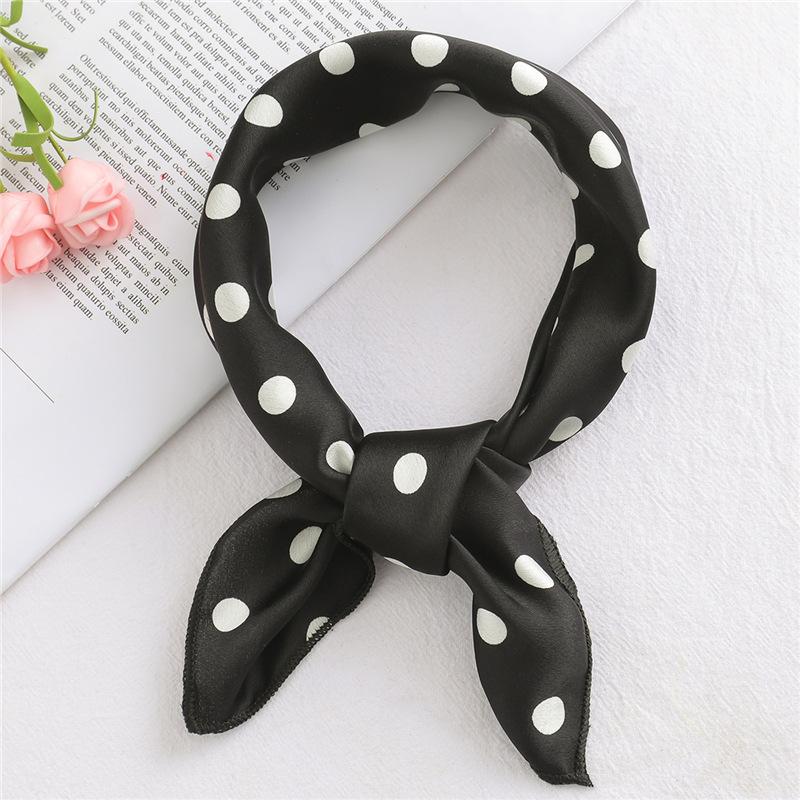 50 * 50cm Sciarpe di seta primaverili e autunnali Decorazione versatile Sciarpe quadrate professionali Protezione del collo Borsa legante