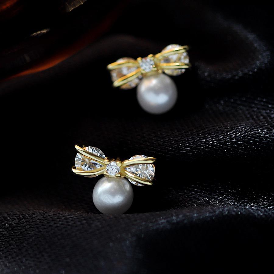 

French Retro Bow Stud Earrings: S925 Sterling Silver, Gold-Plated, Exquisite, and Versatile. 925 Silver