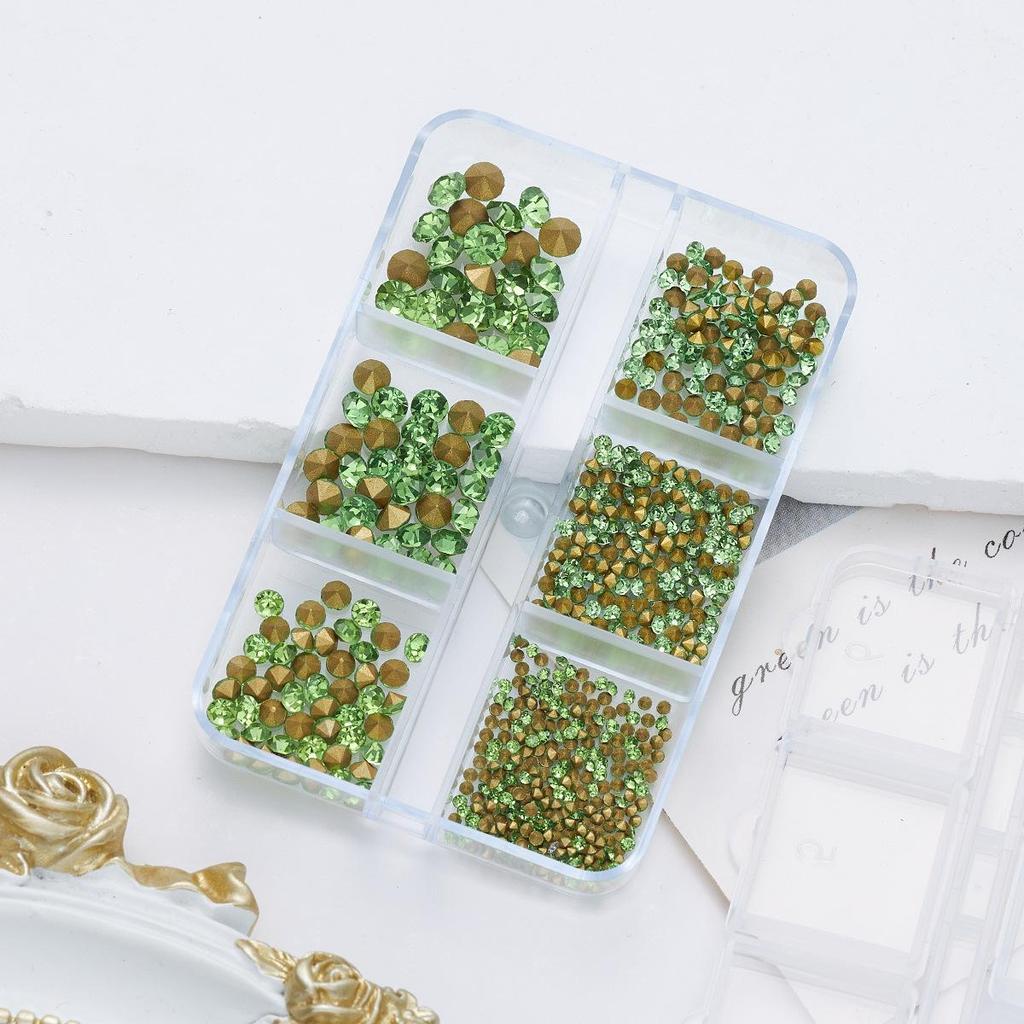 6-Gitter Strasssteine für Nagelkunst mit zerstoßenen Diamanten - Heiß verkaufte Dekorationsaccessoires