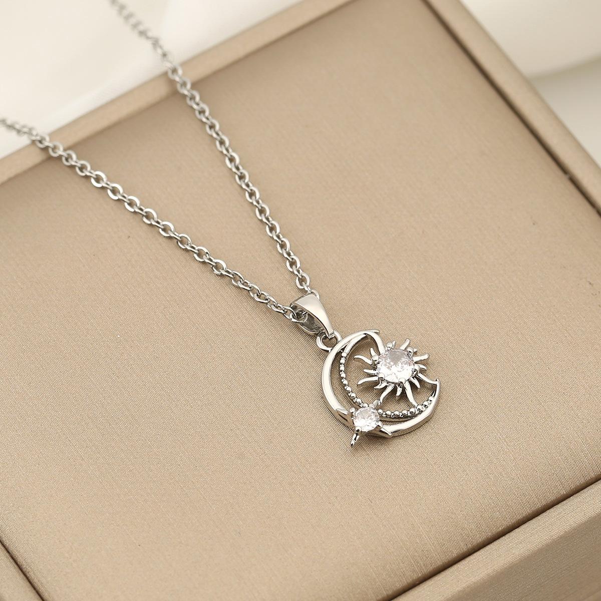 Celestial Sun Moon Star Zircon Pendant Necklace Elegant Tarot Clavicle Chain Jewelry For Women серебряный