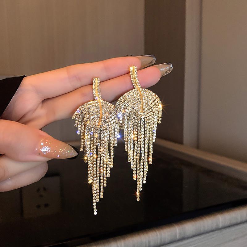 Luxury Spider Web Drop Tassel Earrings with Inlaid Diamonds