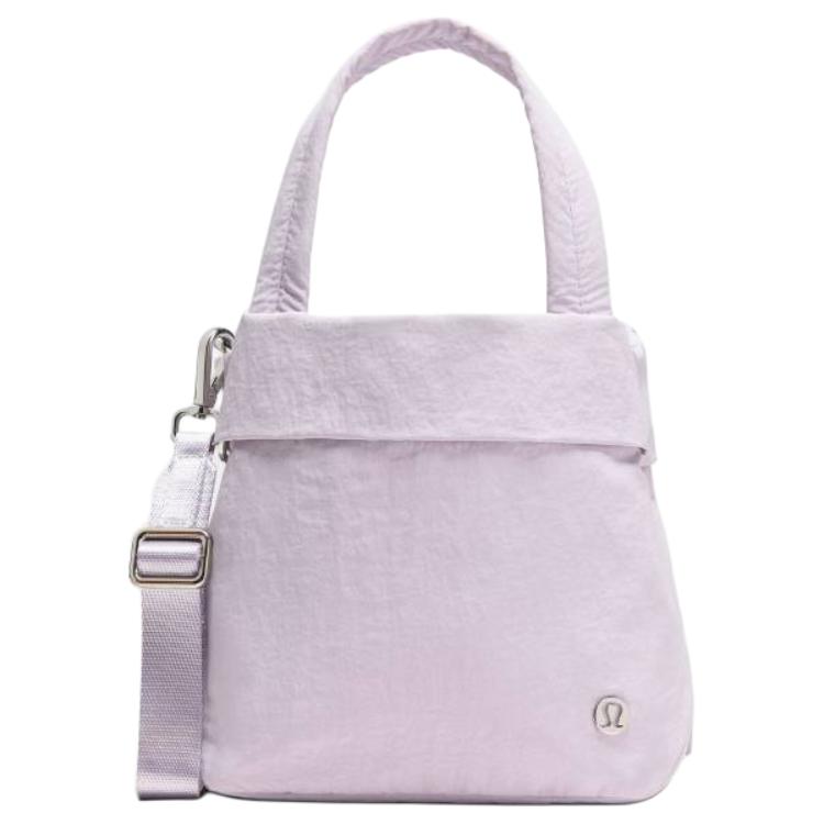 

Lululemon On My Level 5L Brand Logo Polyester Crossbody Tote Bag Small Unisex bags Light-Lavender Silver LW9FNDS-073258 Light Lavender Silver