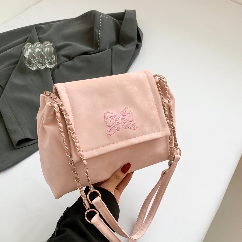 Modieuze Vlinder Element Tas voor Vrouwen in Lente en Zomer Nieuwe Grote Capaciteit Modieuze Ketting Eén Schouder Armholte Tote Dames Tas beige