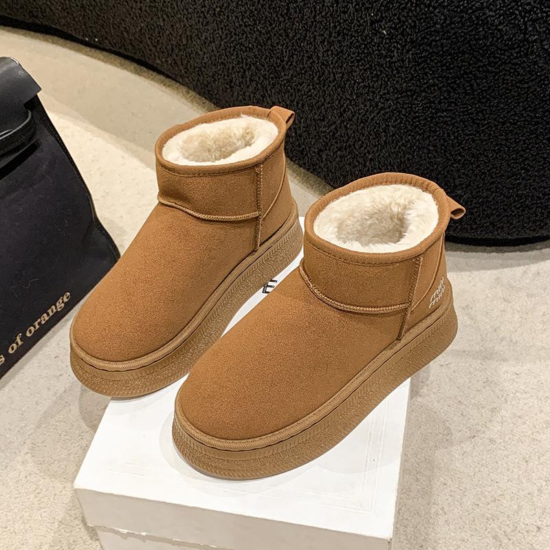 Autumn and winter snow boots women's 2025 new thick-soled thickened thermal cotton shoes with one foot pedal solid color short tube cold-proof boot