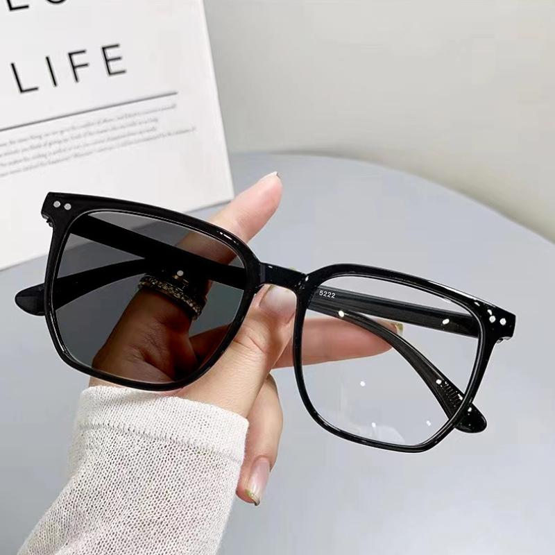 Fashion Pochromic Myopia Glasses Man Woman Square Anti Blue Light Finished Prescription Eyewear Ultralights Retro Glasses