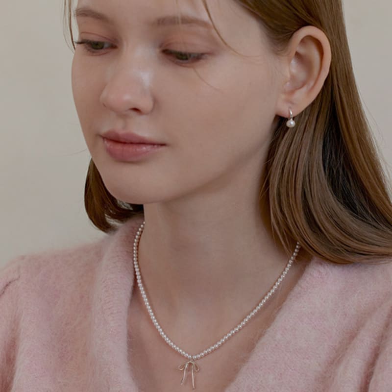 Lewe Tie Ribbon Pearl Necklace (Silver/Gold)