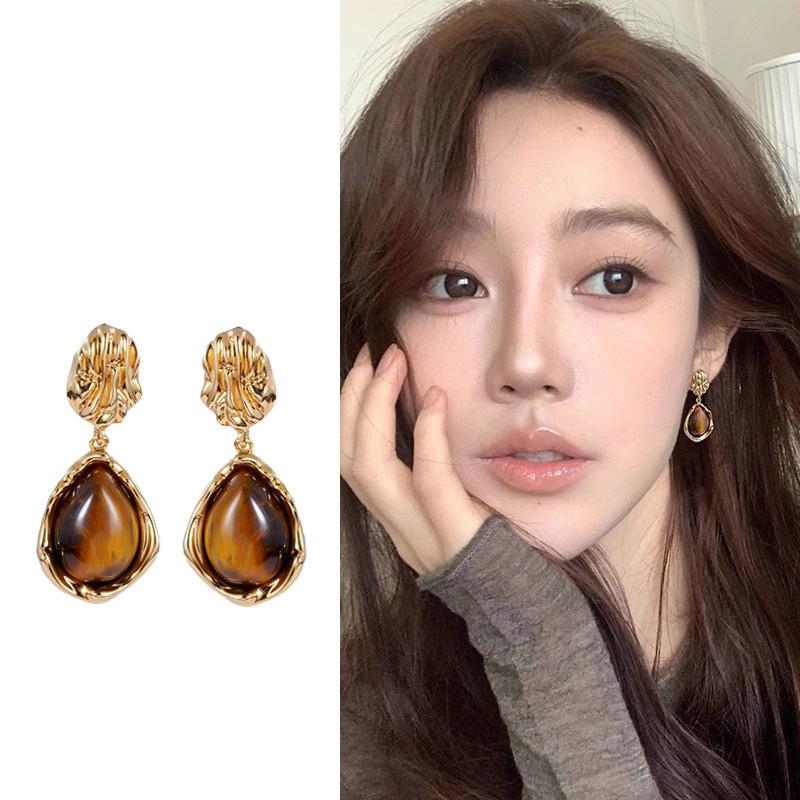 

Французские винтажные кофейного цвета смоляные серьги неправильной формы геометрическая имитация янтаря ternperamental серьга