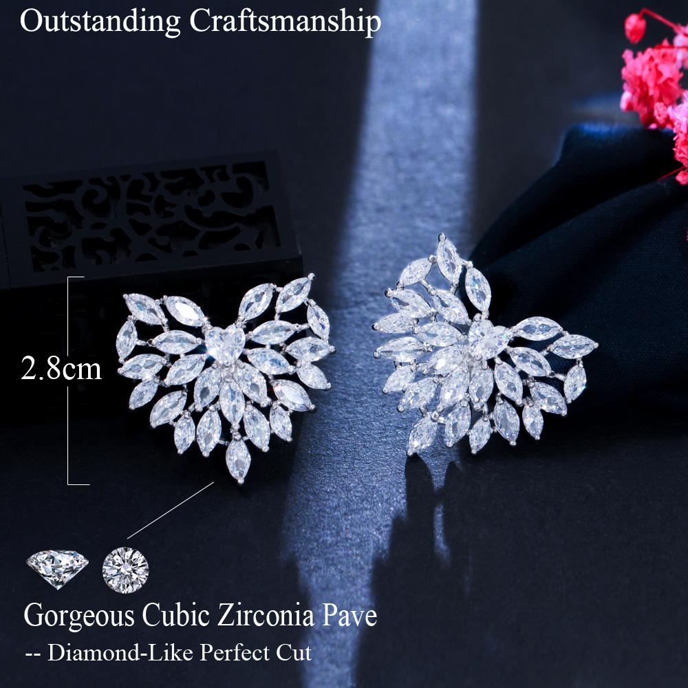 Brincos grandes e lindos de zircônia cúbica brilhante pavimentada em cor prata CMM para noivas