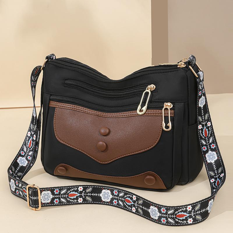 Large Capacity Shoulder Bag Women's Casual Armpit Bag Portable Messenger Women's Bag