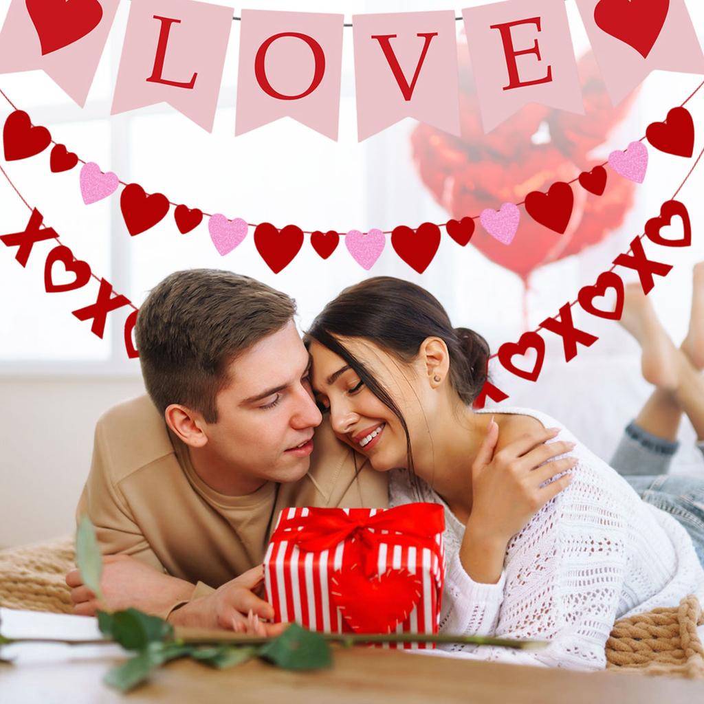 Valentine's Day Party Decorations, BE Heart,Shaped Garland Set