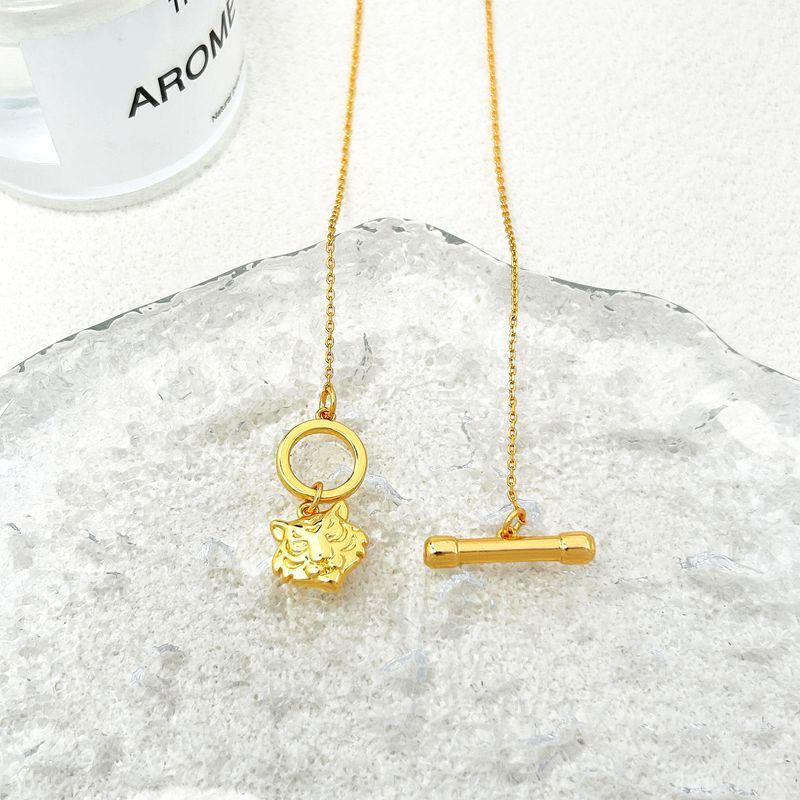 

Personalized Niche Simple Tiger Head Design Necklace Collarbone Chain