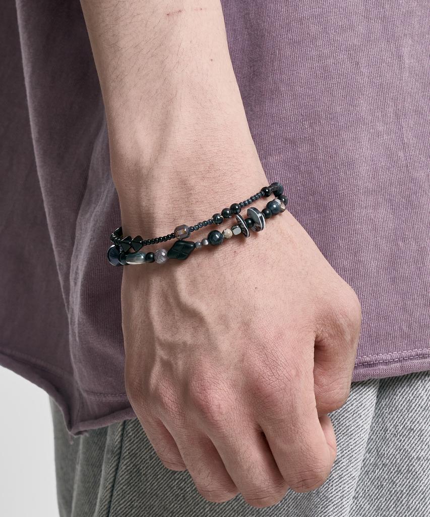 Ajobyajo Black Light Beads Layered Bracelet [Black]