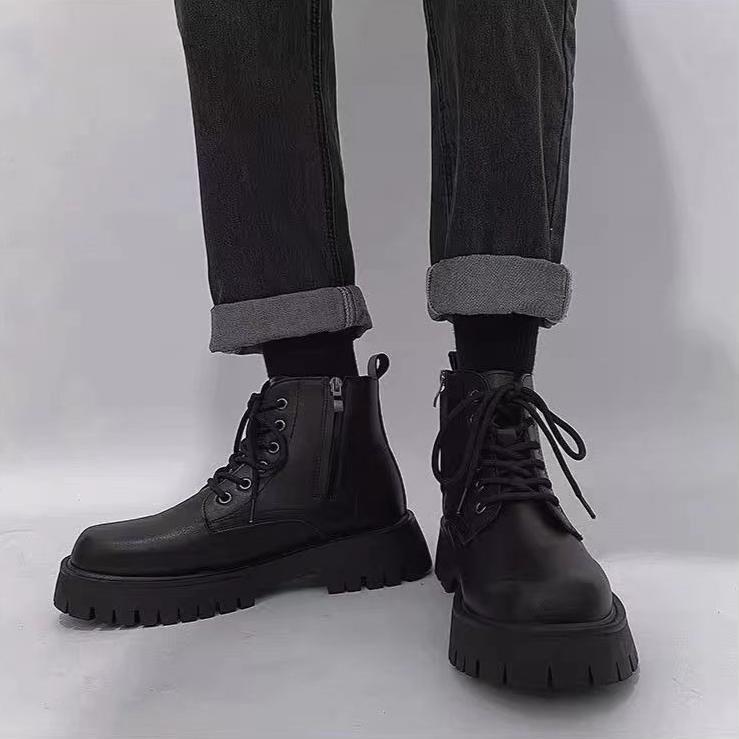 Fashion Men's High Top Leather Boots Fad Outdoor Comfort Motorcycle Boots Men Retro British Style Thick-soled Tooling Boots Botas Hombre