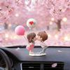 Carini cartoni animati coppie decorazione auto accessori romantici figurine palloncino ornamento auto interni cruscotto accessori regali
