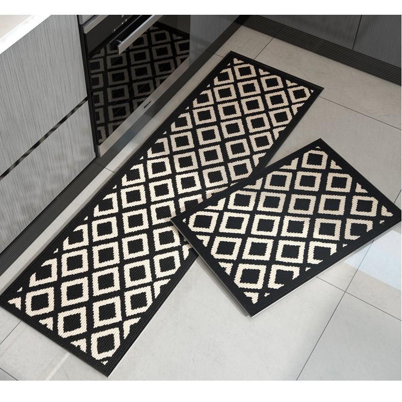

Water and Oil Absorbent Non-Slip Kitchen Floor Mat – Machine Washable, Dirt-Resistant, Long Strip Design 45x70 cm