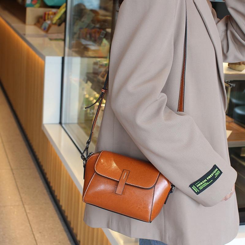 Cowhide crossbody small bag women's new trendy fashion versatile shoulder shell bag niche light luxury leather women's bag