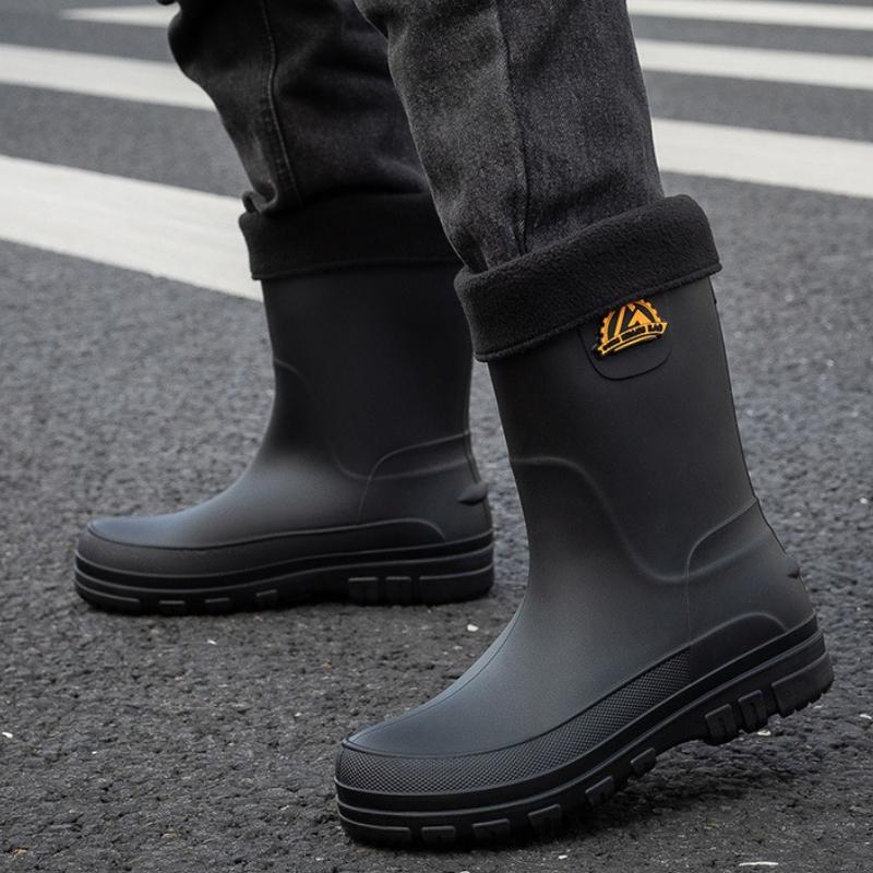Brand Men Rain Shoes Platform Breathable Slip On Waterproof Rain Boots Rubber Soft Sole Non Slip Work Shoes for Men Botas Hombre
