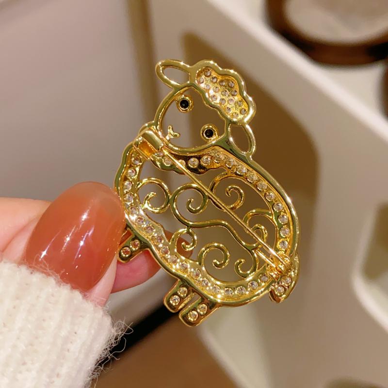 Delicate Goat Sheep Brooch Shiny Rhinestone Inlaid Unisex Fashion Pin Perfect Jewelry Gift For Women Girls Birthday Party