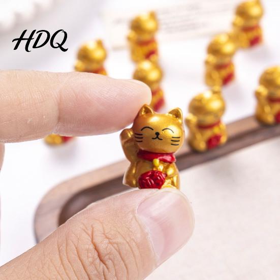 Mini Beckoning Cat Statue 10PCS Lucky Figurines Resin for Game Night Ornaments Prosperity Figurine Mahjong Table Desktop Display Good Luck