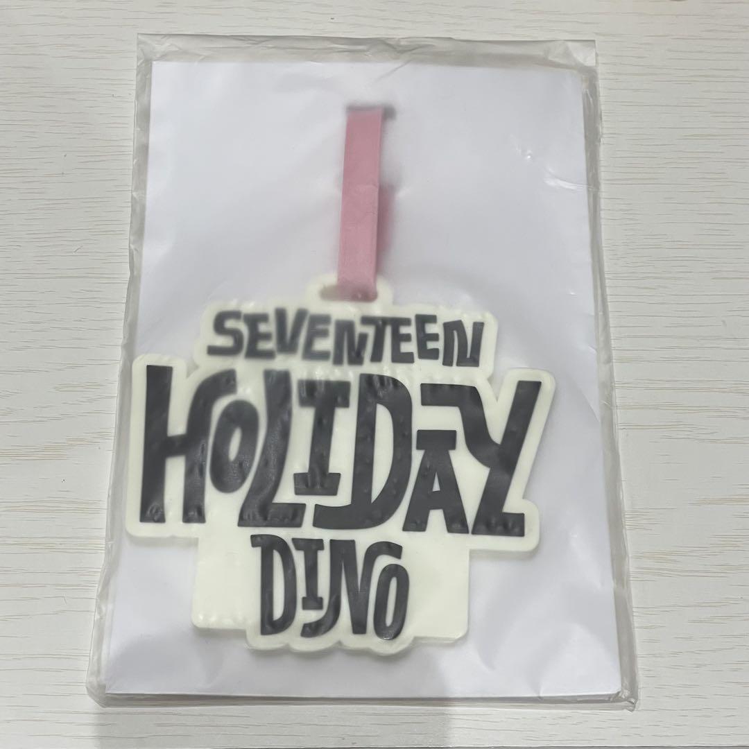 

[USED] cebuchi holiday penmi luggage tag dino