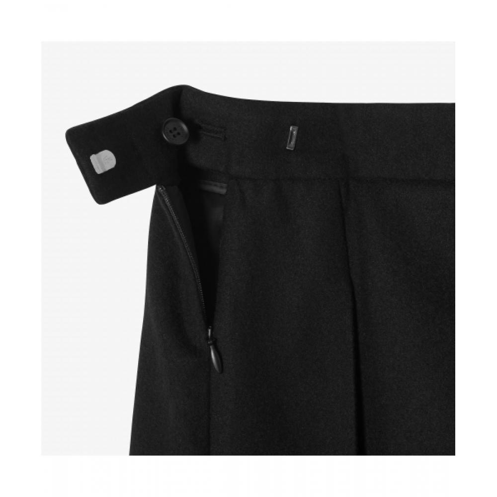 LacoSte Women S Wool Pleated Skirt [black]