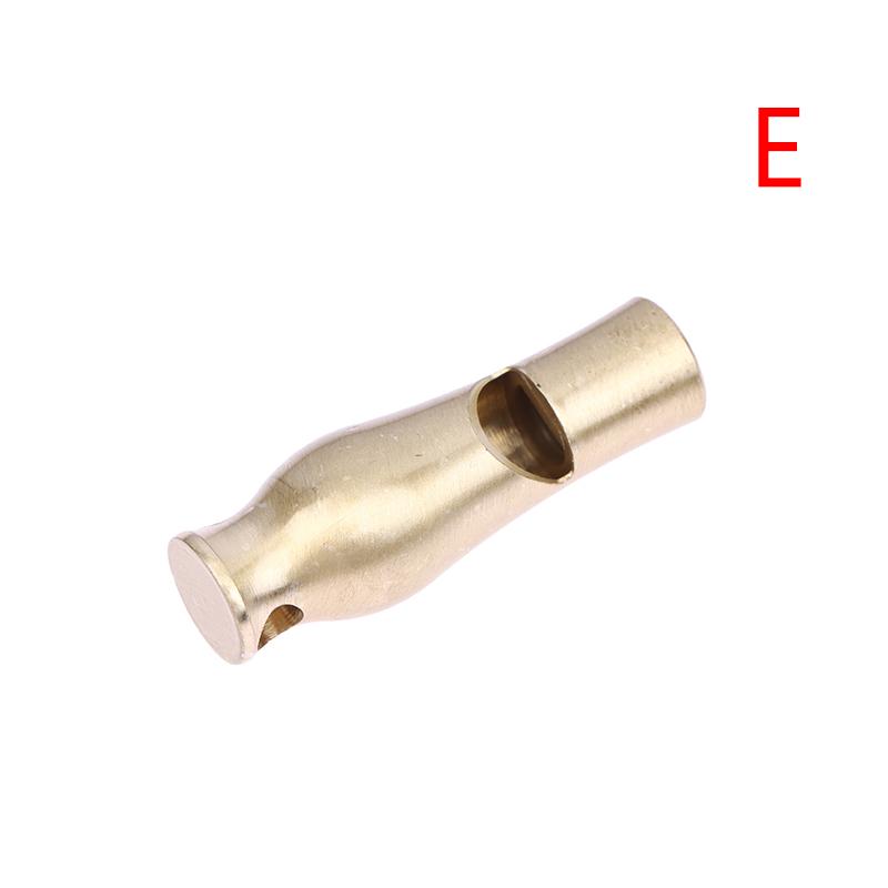 Kluczówka z mosiężnym gwizdkiem Wisiorek Outdoorowy Survivalowy Przenośny Jednorurowy Wybuchowy Wysokiej Częstotliwości Wysokotonowy Gwizdek