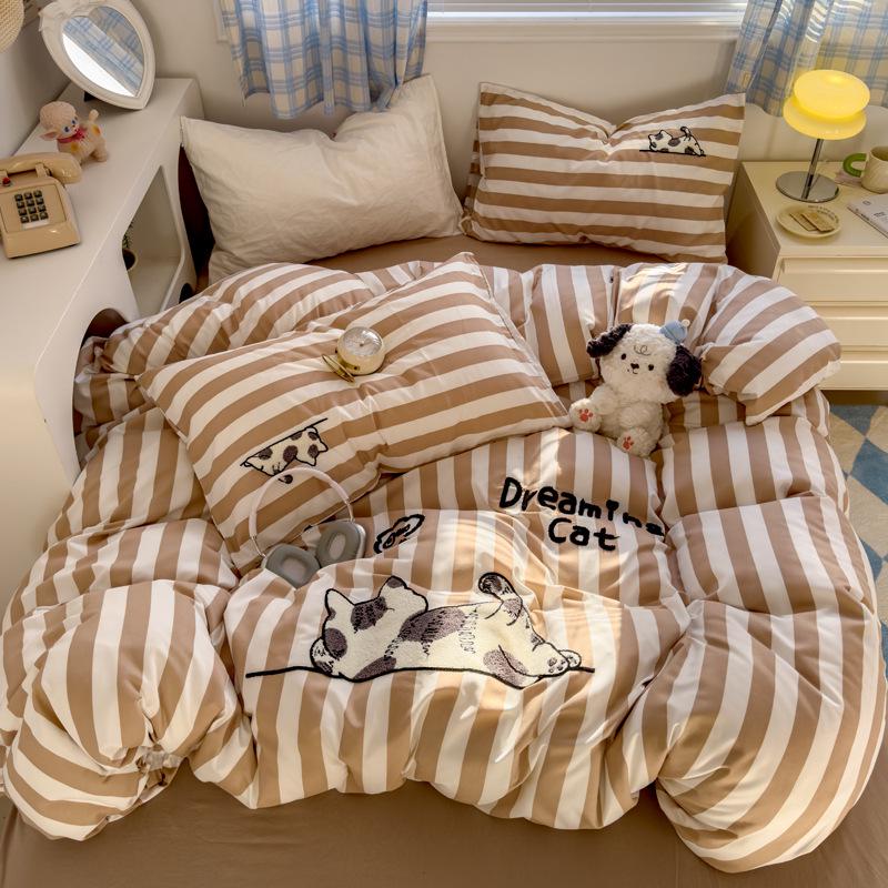 Cartoon Embroidered Cotton Terry Bedding Set - Skin-Friendly, Washable, 4-Piece Set with Bed Sheet and Duvet Cover (Student Size)