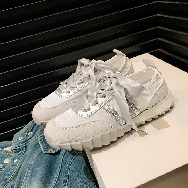 Leder atmungsaktive Ballett-Trainingsschuhe Damen Satin Zauberhöhensteigerung Klein Lässig Sport Forrest Gump Schuhe Damen Freizeitschuhe