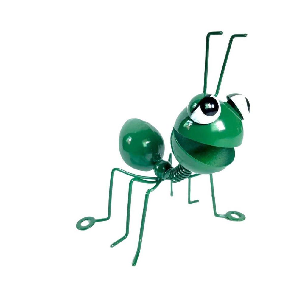 Iron Art Ant Decoration: Creative Desktop & Garden Ornament
