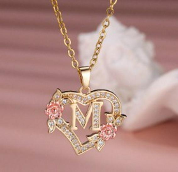 

Heart-Shaped English Letter Necklace - Trendy and Versatile Design