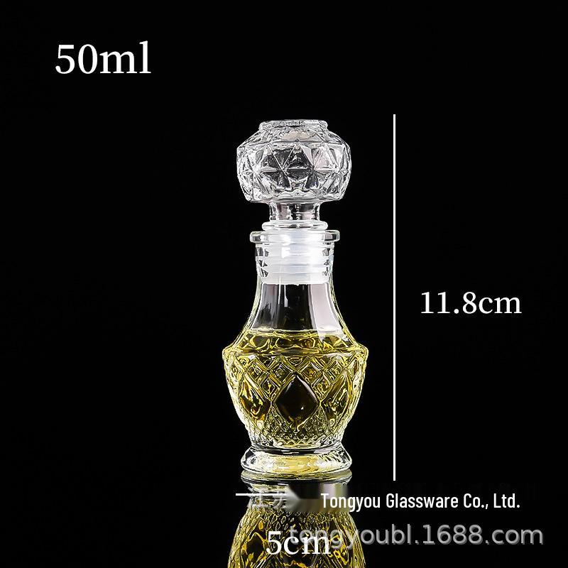 Modern Minimalist Glass Mini Wine Decanter - 50ml-150ml, Leak-Proof, Heat-Resistant Wine Divider Ornament